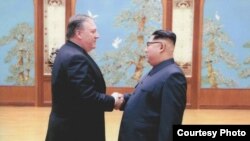 蓬佩奥2018年3、4月间访问平壤会见金正恩（美国政府照片）
