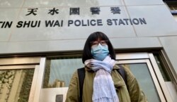 本身是大律师的12港人关注组成员邹幸彤表示，8名3月22日在深圳刑满遣返香港的港人家属，对警方的交接安排感到非常失望，批评警方拒绝让律师及家属会见被遣返港人(美国之音/汤惠芸)