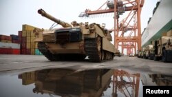 Танки М1 є серед наступальної зброї, яку союзники можуть постачати в Україну наступного року. 