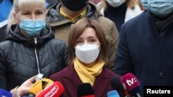 Майя Санду на виборчій дільниці у Кишеневі 15 листопада 2020 р.