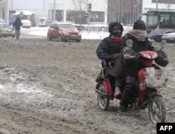 踏雪出行