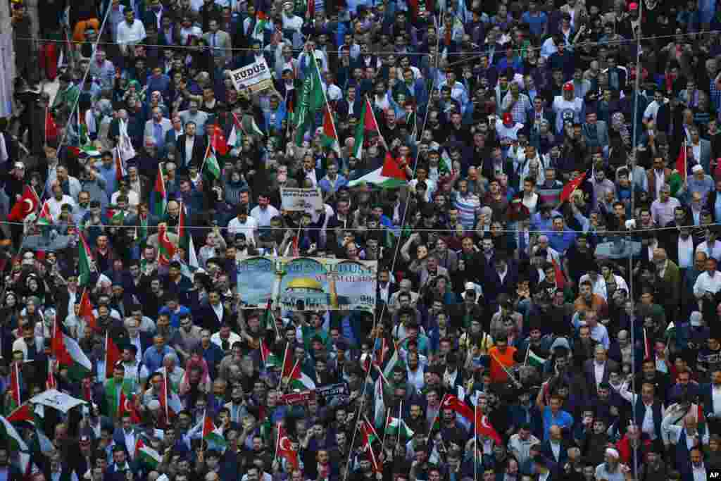 Protesters march during a demonstration in Istanbul, against the move of the U.S. embassy from Tel Aviv to Jerusalem, May 14, 2018.