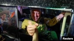 Лідер ПВК "Вагнер" Євген Пригожин залишає штаб Південного військового округу під час виведення угруповання з Ростова-на-Дону, Росія, 24 червня 2023 року. REUTERS/Alexander Ermochenko  