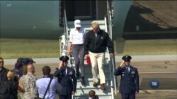 Трамп відвідує штати Флорида та Джорджія, аби оцінити шкоду, нанесену ураганом. Відео