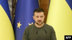 Президент України Володимир Зеленський під час спільної пресконференції з президенткою Європейської комісії Урсулою фон дер Ляєн, 20 вересня 2024. Anatolii STEPANOV / AFP