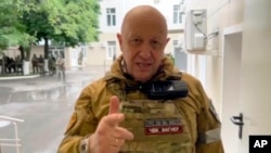 资料照：俄罗斯雇佣兵头目叶夫根尼·普里戈津（Yevgeny Prigozhin）在俄罗斯的罗斯托夫讲话。（2023年6月24日）