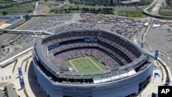 国际足球联合会(FIFA)周日(2月4日)宣布,2026年世界杯决赛将在位于纽约市郊外新泽西州的“大都会人寿”体育场(MetLife Stadium)举行。(美联社资料图)