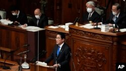 日本首相岸田文雄在东京的日本国会开幕日发表政策演讲。（2023年1月23日）