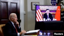 美国总统拜登从白宫通过视频与中国国家主席习近平通话。(2021年11月15日)