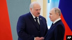 Лідери Білорусі та Росії Олександр Лукашенко і Володимир Путін, Москва, 6 квітня 2023.Mikhail Klimentyev, Sputnik, Kremlin Pool Photo via AP