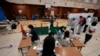 日本政坛地震，选民让自民党和公明党联盟失去众议院多数席位