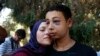Tariq Khdeir (R) akilakiwa na mama yake baada ya kuachiwa huru kutoka katika gereza huko jail Jerusalem Julai 6, 2014. Jaji wa Israel Jumapili aliamrisha atolewe jela na atumikie kifungo cha nyumbani. Kijana huyo mwenye umri wa miaka 15 ni Mmarekani mwenye asili ya Palestina.