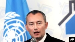 2016年2月17日，联合国中东问题特别协调员姆拉登诺夫（Nickolay Mladenov）在加沙城举行记者招待会。（资料照片）