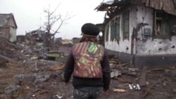 Руїни села Нікішине : будинки і життя. Відео