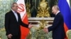 Президент Росії Володимир Путін і президент Ірану Масуд Пезешкян зустрічаються в Кремлі у Москві, 17 січня 2025 року. (Фото Євгенії Новоженіної / AFP)