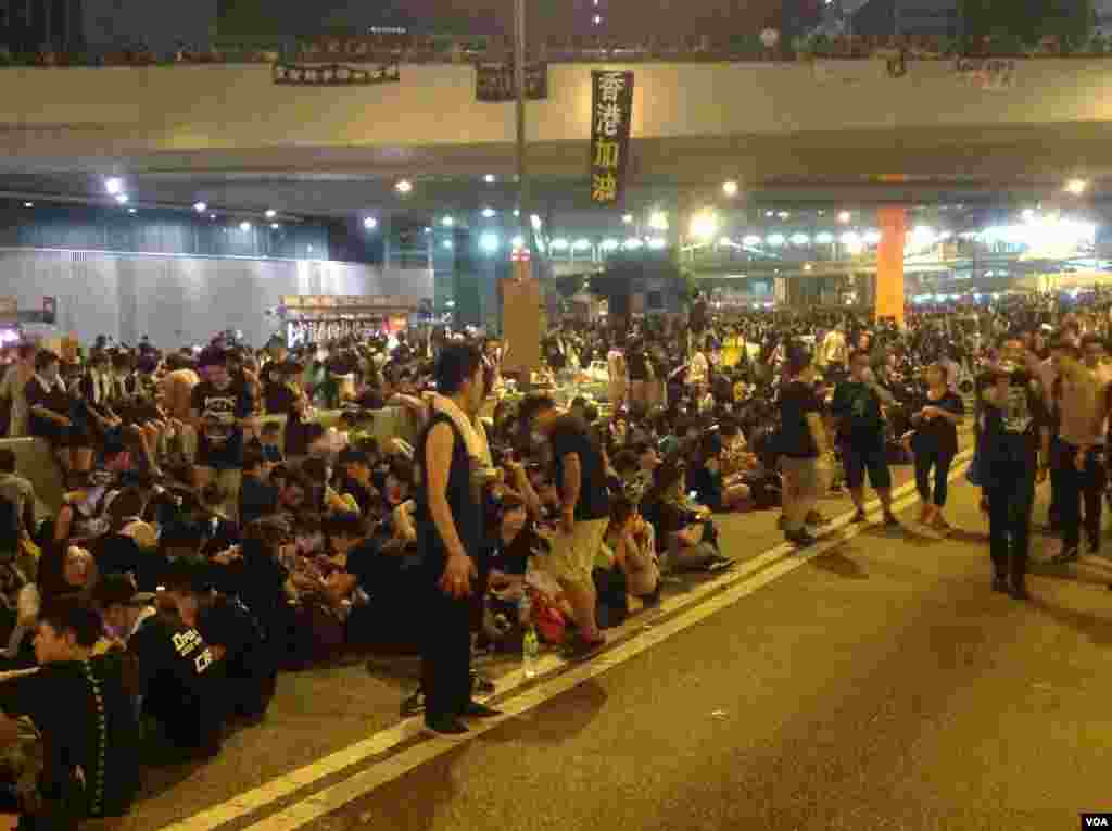 香港争真普选全民抗争星期二进入第3天(美国之音图片/海彦拍摄)