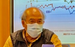 香港民意研究所副行政总裁钟剑华 （美国之音/汤惠芸）