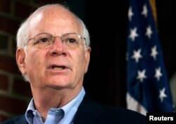 现任参议院外交委员会首席民主党参议员本·卡登(Senator Ben Cardin）在2006年