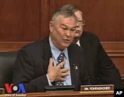 加州共和党籍联邦和众议员罗拉巴克4月18日在听证会上