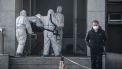 武汉一名受新型病毒感染病人星期六(1月18日）被送入金银潭医院。