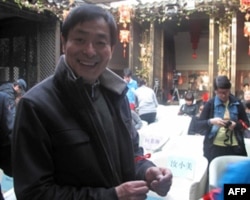 著名演员、艾滋病预防宣传员濮存昕到场并讲话