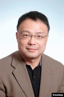 南京大学国际关系学院院长朱锋