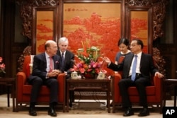 中国总理李克强在中南海会见美国商务部长罗斯（2017年9月25日）