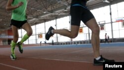 Các vận động viên đào tạo tại Trung tâm Olympic Brothers Znamensky tại Moscow, Nga, ngày 10 tháng 11 năm 2015.