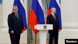 Прем'єр-міністр Угорщини Віктор Орбан і президент Росії Володимир Путін на пресконференції після зустрічі в Москві, 5 липня 2024 р. (Фото: REUTERS/Євгенія Новоженіна)