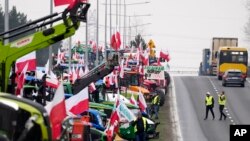 Aрхівне фото: протест фермерів поблизу Варшави з вимогою закрити кордон для українського продовольства, 6 березня 2024 року