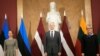 Прем'єр-міністр Естонії Кая Каллас, прем'єр-міністр Латвії Крісьяніс Каріньш та прем'єр-міністр Литви Інґріда Сімоніте позують для ЗМІ в Ризі, Латвія, 4 лютого 2022 року. REUTERS/Ints Kalnins