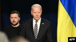 Президенти США та України Джо Байден та Володимир Зеленський перед пресконференцією у Білому домі 13 грудня 2023 року. Фото: Mandel Ngan/AFP