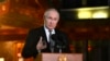 Президент Росії Володимир Путін на зустрічі з журналістами після форуму «Один пояс, один шлях» у державному гостьовому домі «Дяоюйтай» у Пекіні, Китай, у середу, 18 жовтня 2023 р. (Сергій Гунєєв, Sputnik/AP)
