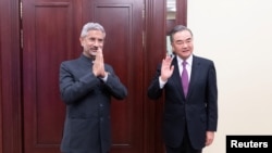 中国外长王毅与印度外长苏杰生在莫斯科会晤。（2020年9月10日）