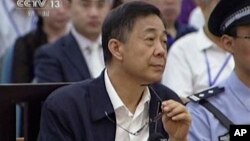 薄熙来8月26日在济南中院的法庭上
