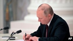 Ván cờ Ukraine do ông Vladimir Putin bầy ra, cho nên ông chủ động về chiến thuật.