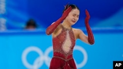 2022年2月7日，朱易在北京冬奥会花样滑冰女子团体自由滑比赛后的反应。