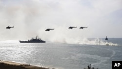 Військові навчання Росії у незаконно анексованому Криму