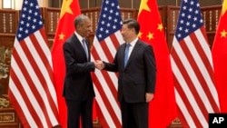 2016年9月3日，美国总统奥巴马和中国国家主席习近平在中国杭州西湖国宾馆握手。
