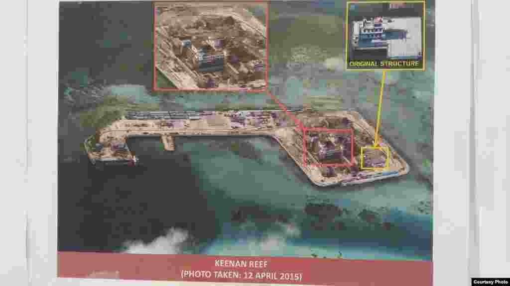2015年4月12日菲律宾军方图像显示中国在南沙西门(Keenan)礁造岛