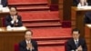 2012年3月11日，胡锦涛的忠实助理令计划(左上角)坐在离胡不远的位置出席全国人大会议。几天后，据称他的儿子带裸女飙车出事丧生。