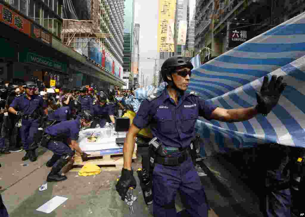 警察警告旺角占领者：将执行法院禁令清除抗议现场