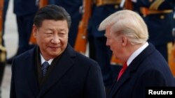 中国国家主席习近平在人民大会堂欢迎到访的美国总统川普