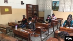 Formação para mulheres, Centro Renascer, Benguela