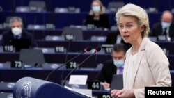 Урсула фон дер Ляєн у Європейському парламенті 15 грудня 2021 р.