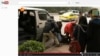支持南周，学生被抬上车，伊能静被请喝茶