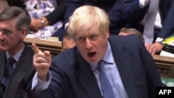 英国首相约翰逊9月4日在英国议会下议院发表讲话。