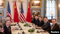 美国国务卿布林肯在国务院会见中共中央对外联络部部长刘建超。