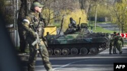 Проросійські бойовики в Донецьку