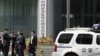 中国警车停在中国证监会门口（2015年7月9日）